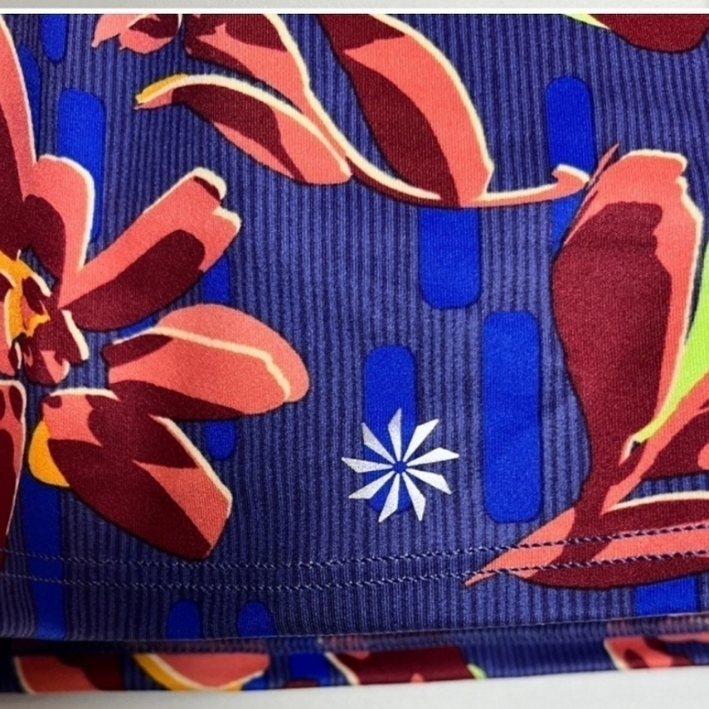 Athleta Conscious Crop Printed D-DD - Picture 3 of 3